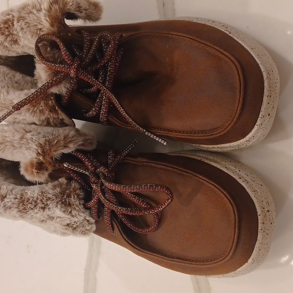 BOBS Skechers Skipper Hang Glider Brown Booties With Faux Fur Women Size 9 - Picture 2 of 8